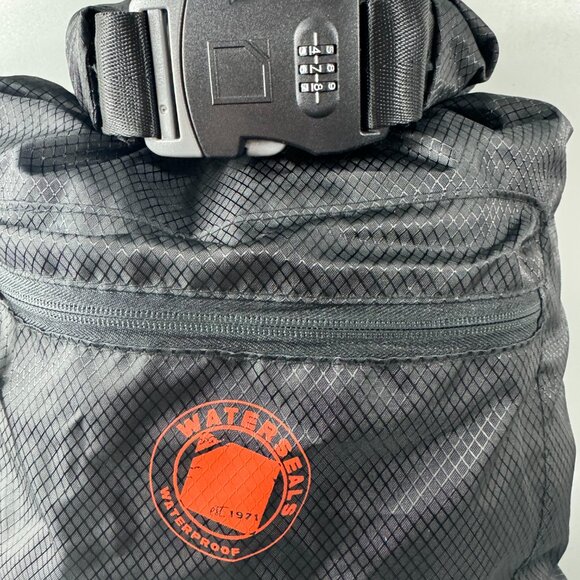 NWOT WaterSeals Edge Back Pack with Secura Lock Technology, Black - Picture 2 of 14